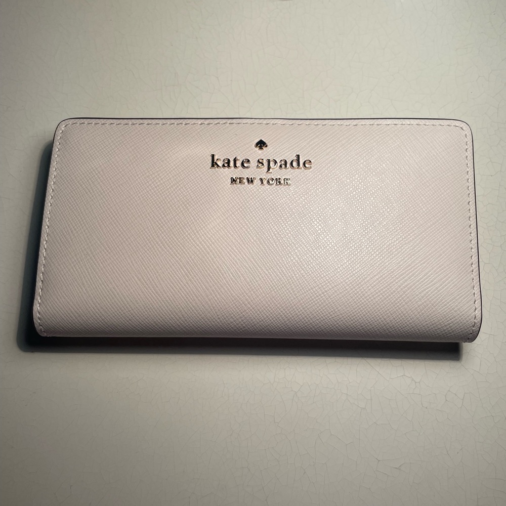 Kate Spade white wallet (brand new, tag attached)